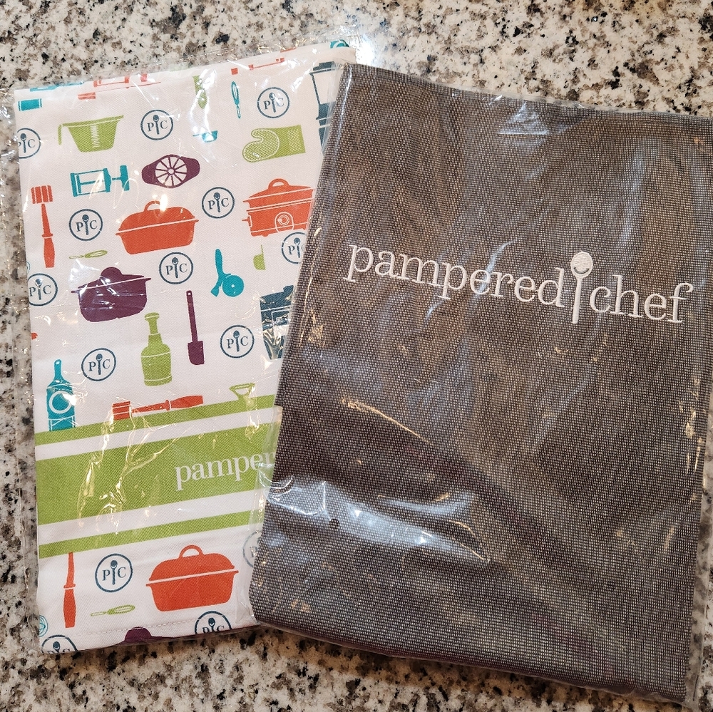 NWT Pampered Chef apron & 2 dish towels